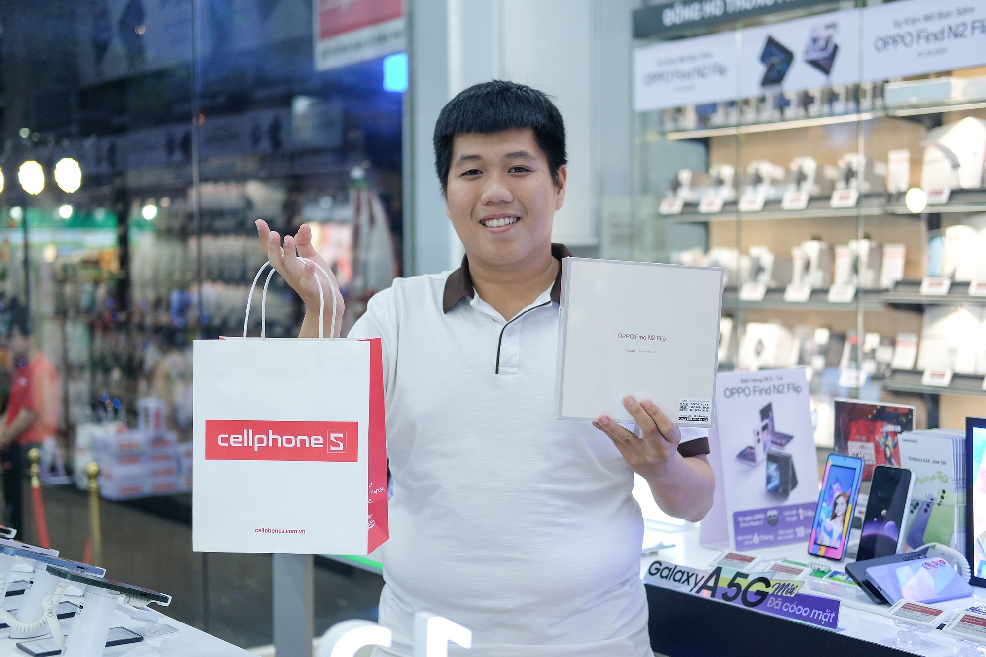 Mở bán OPPO Find N2 Flip tại Việt Nam: Smartphone gập đáng mua nhất - Ảnh 1.
