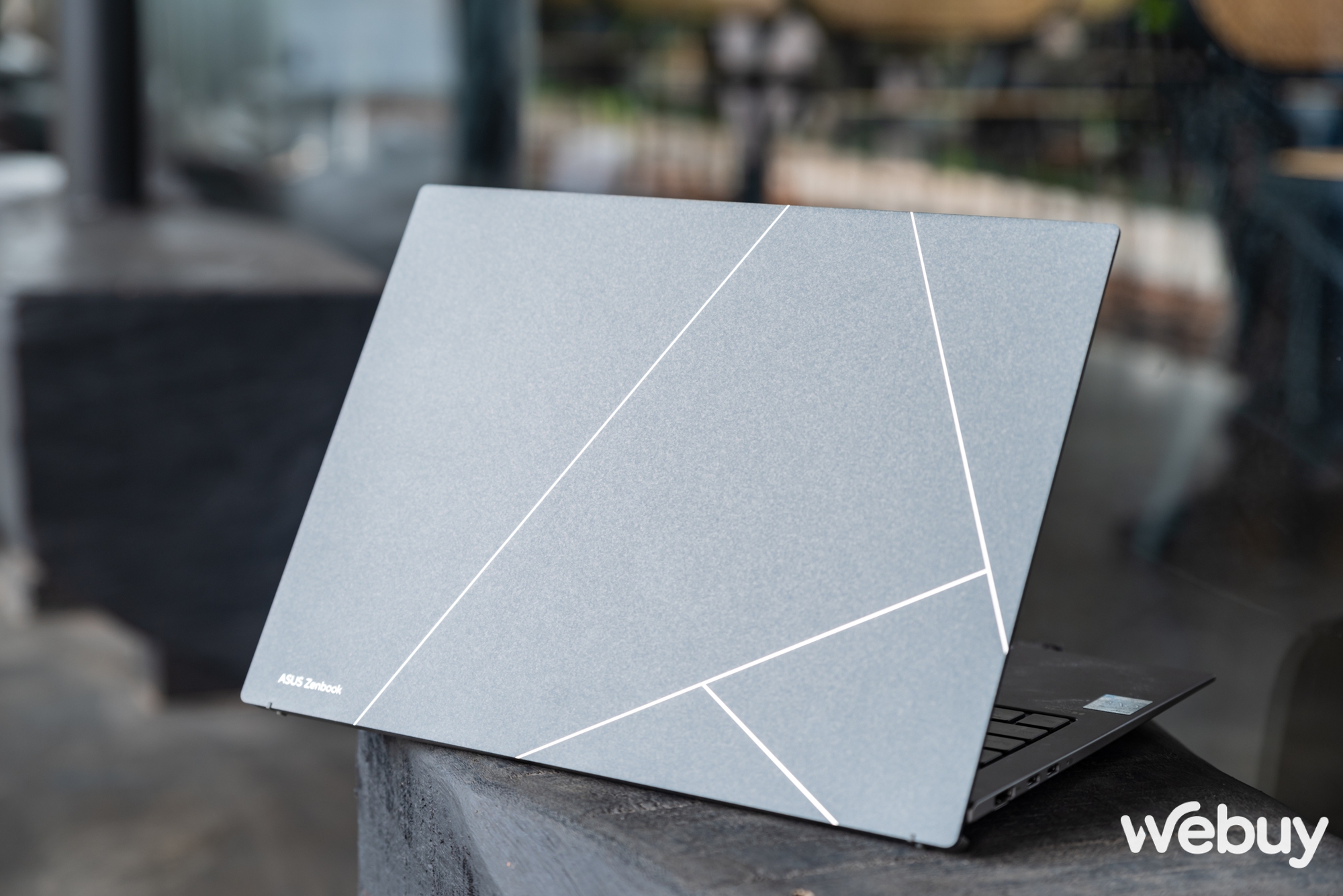 ASUS trình làng Zenbook S 13 OLED 2023, laptop siêu mỏng nhẹ, cấu hình mạnh mẽ, thân thiện với môi trường - Ảnh 3.