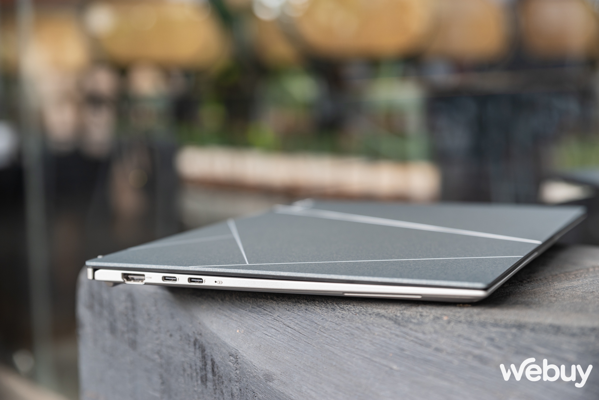 ASUS trình làng Zenbook S 13 OLED 2023, laptop siêu mỏng nhẹ, cấu hình mạnh mẽ, thân thiện với môi trường - Ảnh 4.