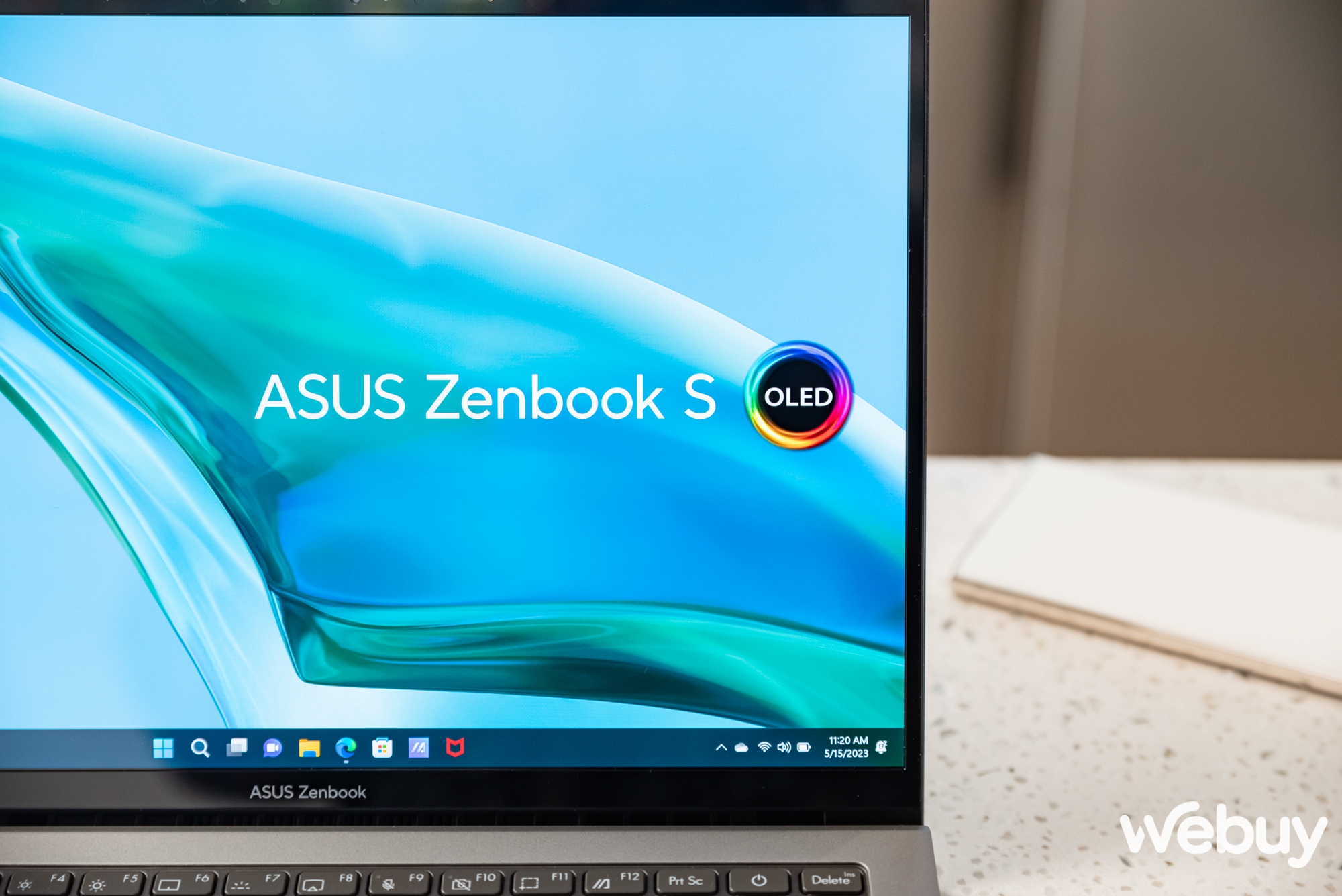 Cận cảnh ASUS Zenbook S 13 OLED 2023: Laptop Windows mỏng nhẹ hơn cả Macbook Air, giá từ 40 triệu - Ảnh 10.