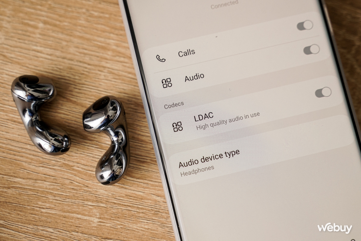 Trên tai Huawei Freebuds 5: Tai nghe chống ồn thiết kế độc lạ, âm thanh Hi-Res, giá 2.99 triệu - Ảnh 8.