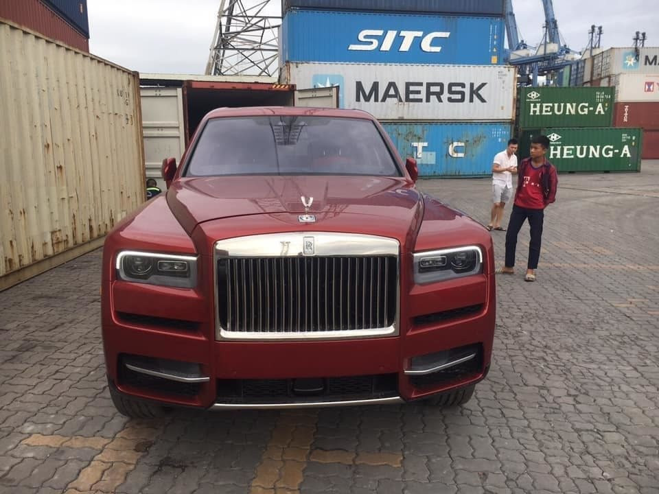 Rolls-Royce Cullinan 40 tỷ đồng bị bỏ quên ở cảng Hải Phòng gần 1 năm chưa có người nhận - Ảnh 2.