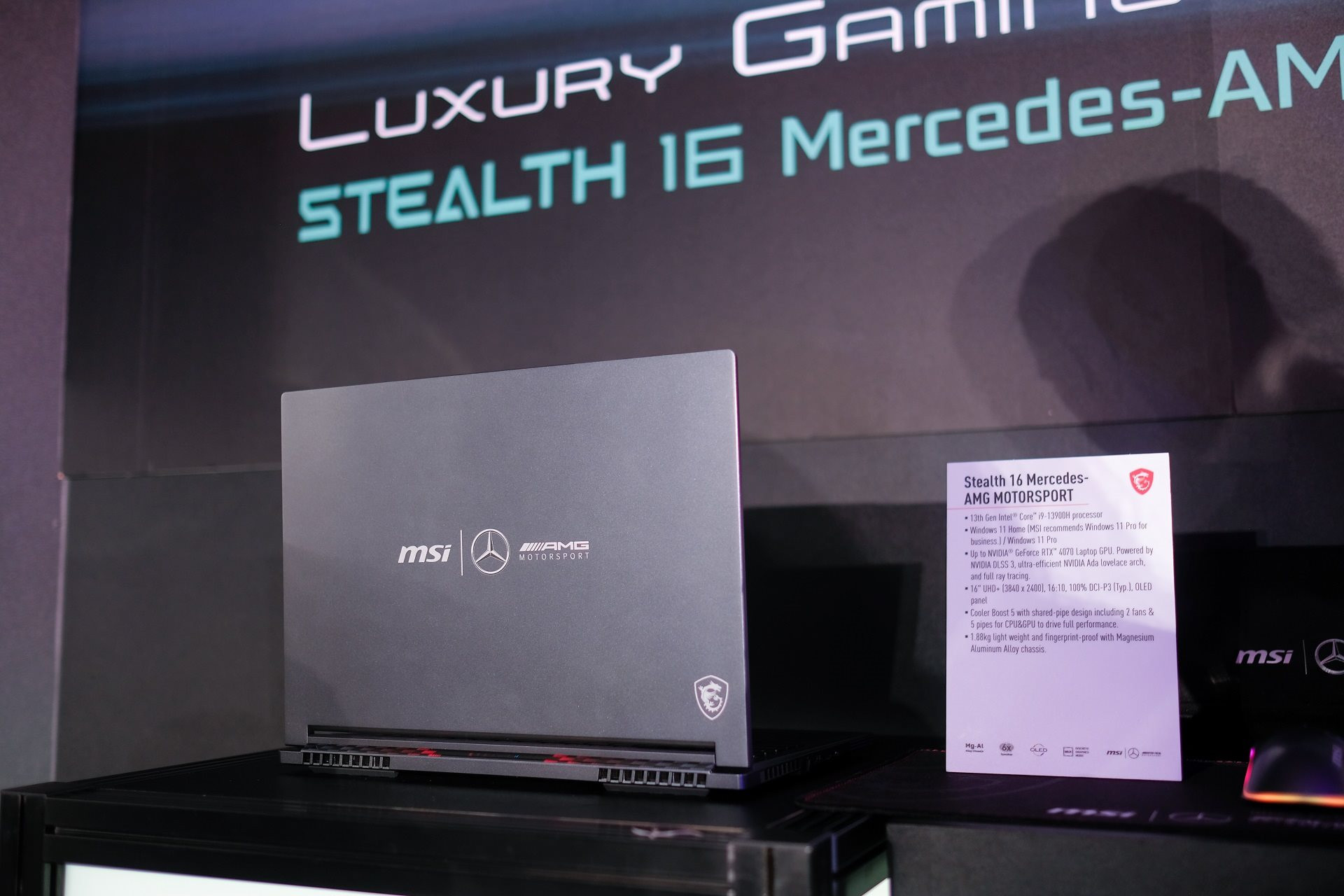 Trải nghiệm laptop của MSI lần đầu hợp tác cùng Mercedes-AMG tại Computex 2023: Xịn và đẹp - Ảnh 4.