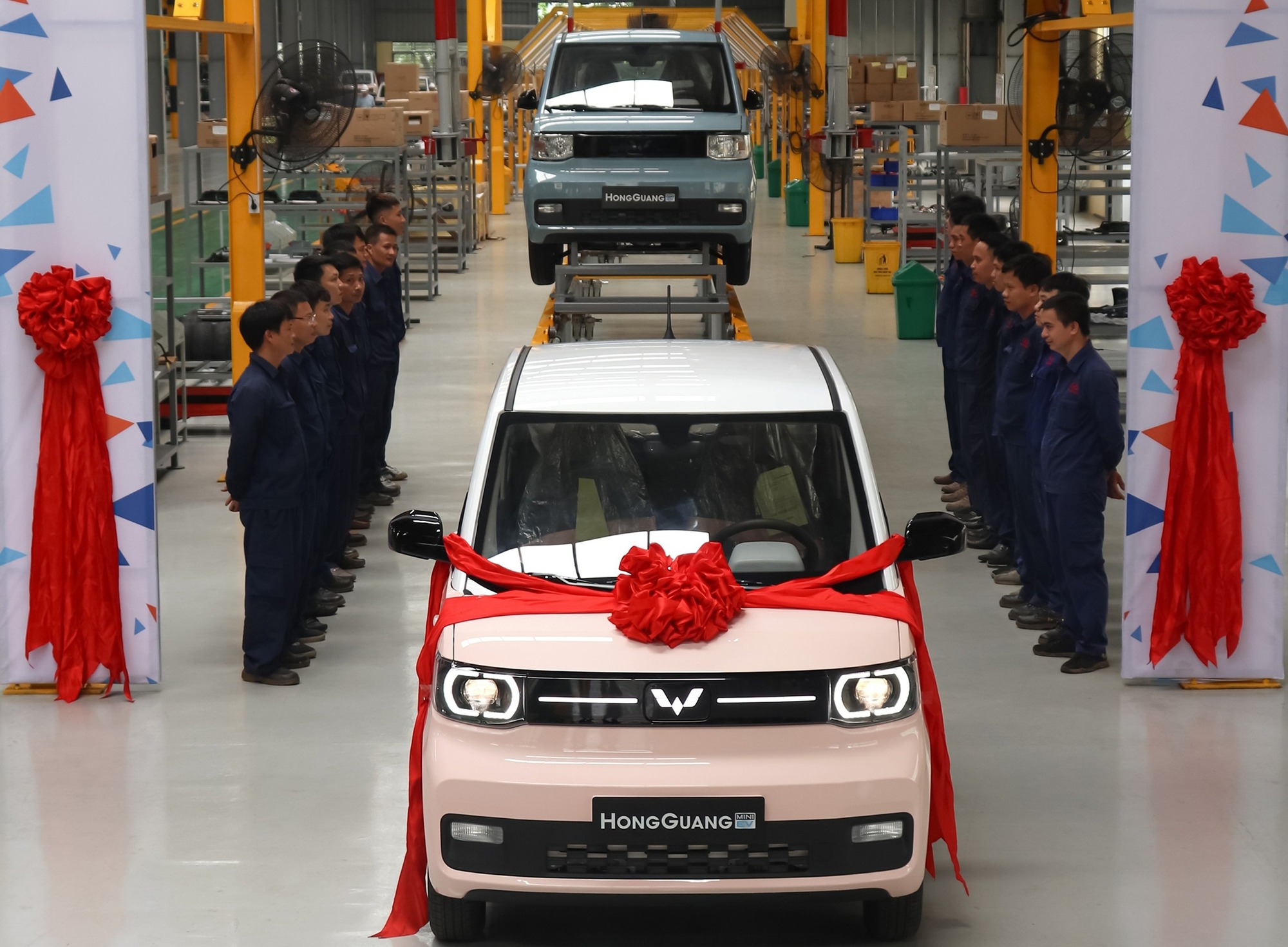 Sếp TMT Motors: 'Chúng tôi chọn khó khăn để làm ô tô điện Wuling HongGuang MiniEV' - Ảnh 3.