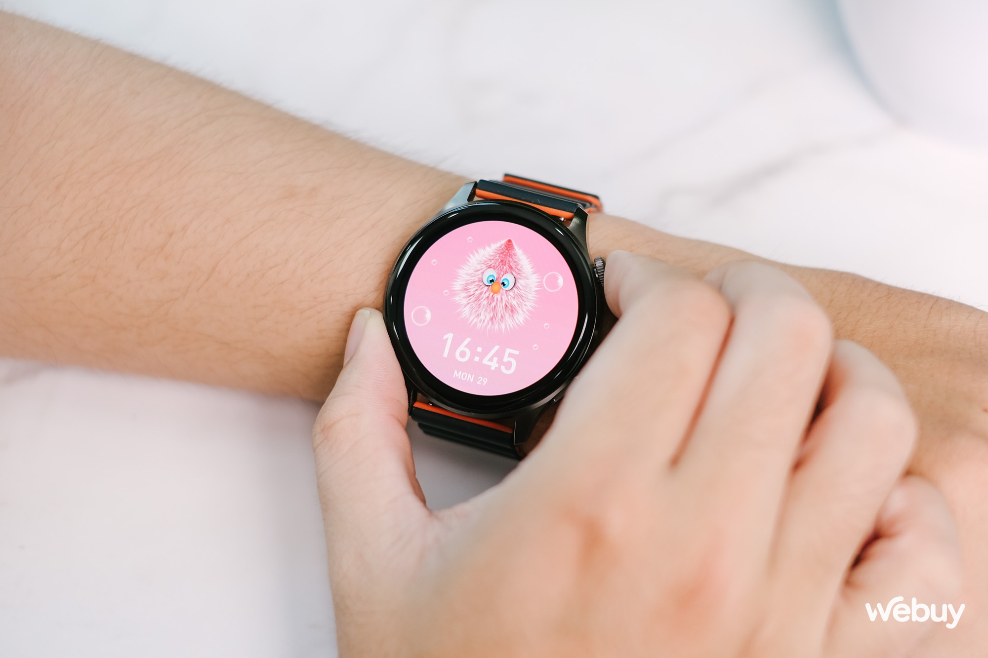 Chỉ hơn 1 triệu đồng, mua smartwatch này đẹp hơn Apple Watch - Ảnh 3.