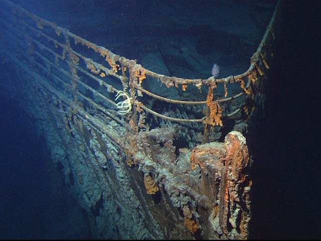 Được tìm thấy từ 37 năm trước, vì sao xác tàu Titanic không được trục vớt từ đáy đại dương? - Ảnh 1.