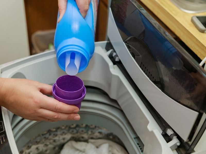 Dùng máy giặt đã lâu nhưng không phải ai cũng biết cách dùng đúng một bộ phận: Thực hiện sai đồ không sạch, mùi không thơm - Ảnh 4.