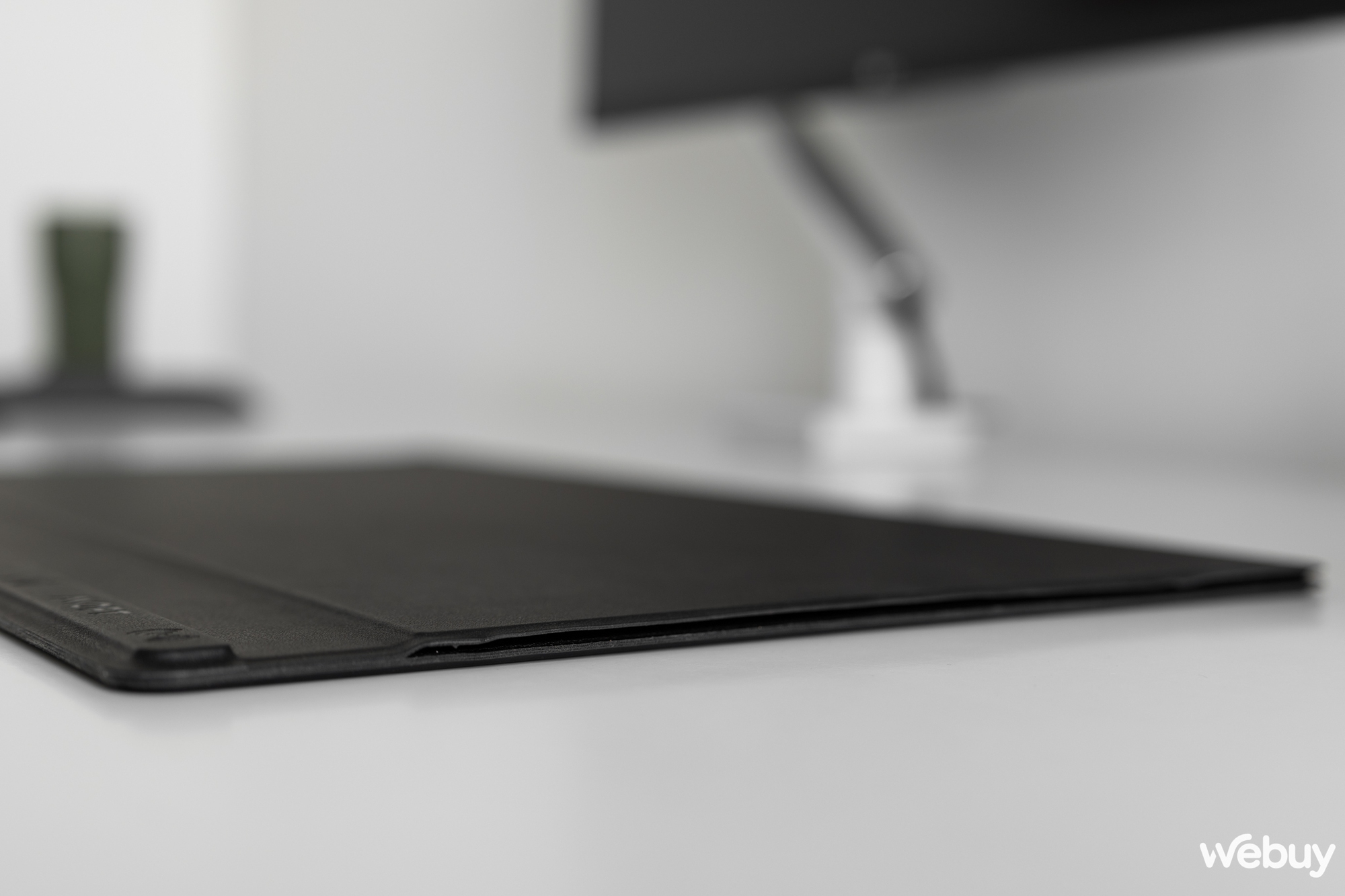 Trên tay bàn làm việc 'biến hình' cao cấp Moft Smart Desk Mat - Ảnh 4.