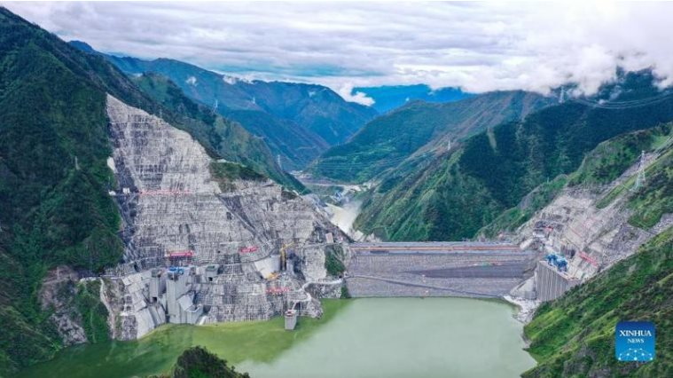 Trung Quốc xây đập thủy điện ở lưng chừng trời, liên tục xô đổ những kỷ lục vô tiền khoáng hậu: Nằm ở độ cao 3.000m, riêng thân đập cần tới 43 triệu m3 vật chất để lấp đầy - Ảnh 3.