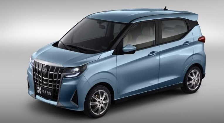 Xe điện cỡ nhỏ “đàn em” của Toyota Alphard chính thức trình làng: Kích thước nhỉnh hơn VinFast VF 3, giá chỉ 130 triệu đồng, phạm vi hoạt động 300 km - Ảnh 1.
