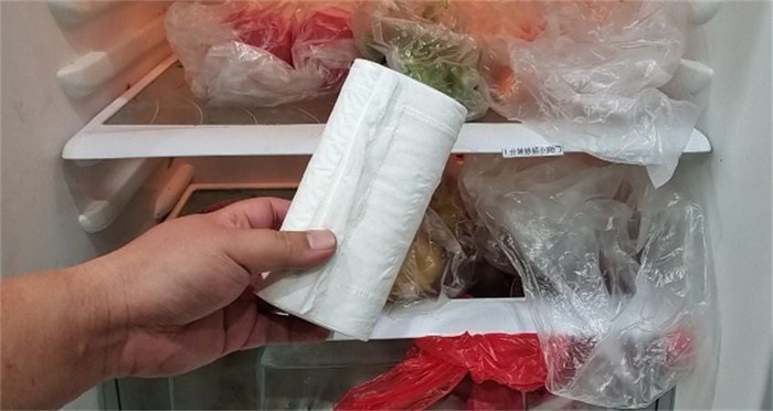 Đặt cuộn giấy vệ sinh vào tủ lạnh, bạn sẽ bất ngờ với 2 công dụng tuyệt vời này - Ảnh 2.