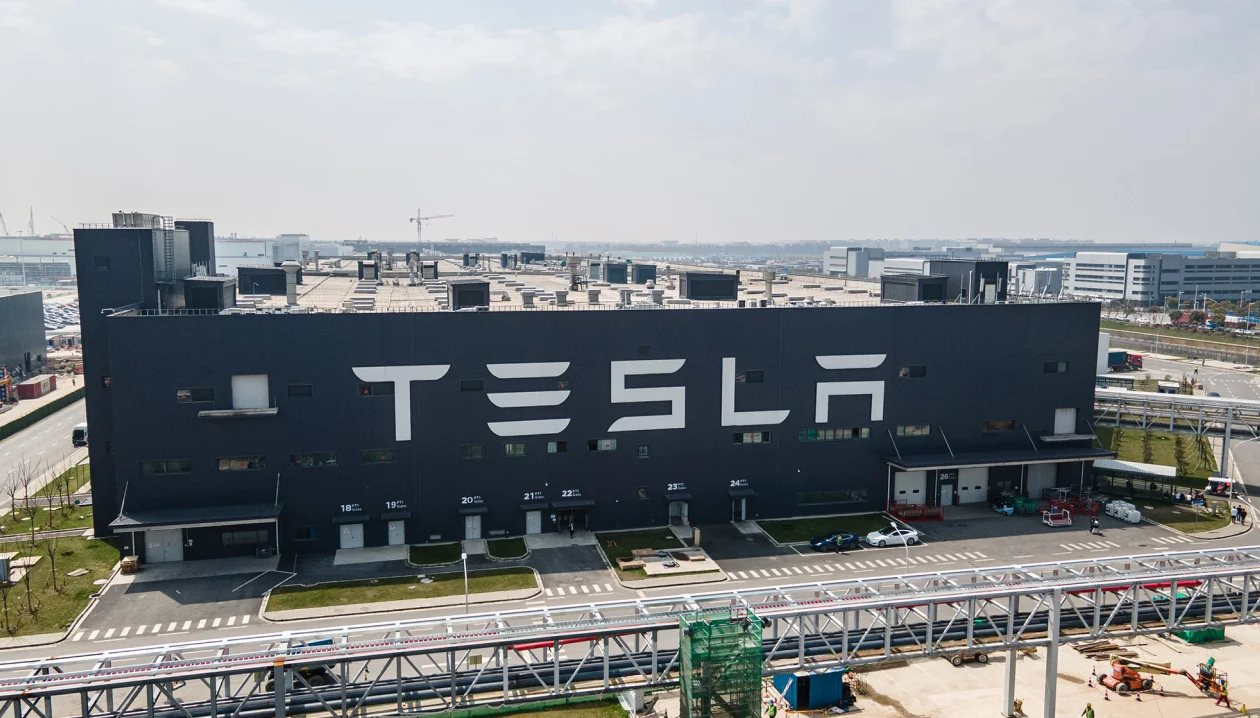 Tesla bị ép ký hiệp định đình chiến với BYD tại Trung Quốc, các hãng xe điện non trẻ ăn mừng - Ảnh 3.
