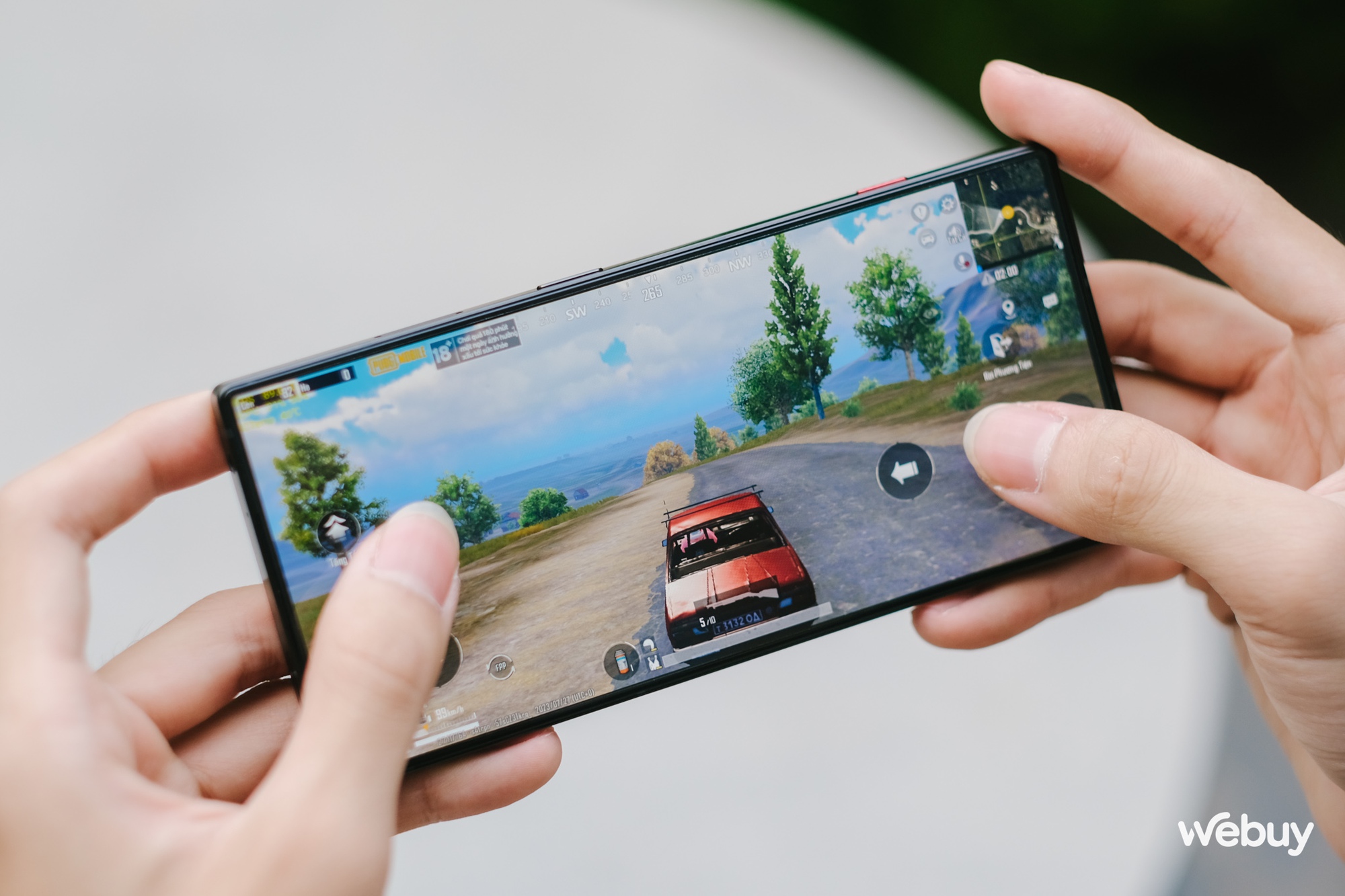 Khi smartphone chơi game có thiết kế đẹp hơn cả iPhone và Samsung - Ảnh 8.