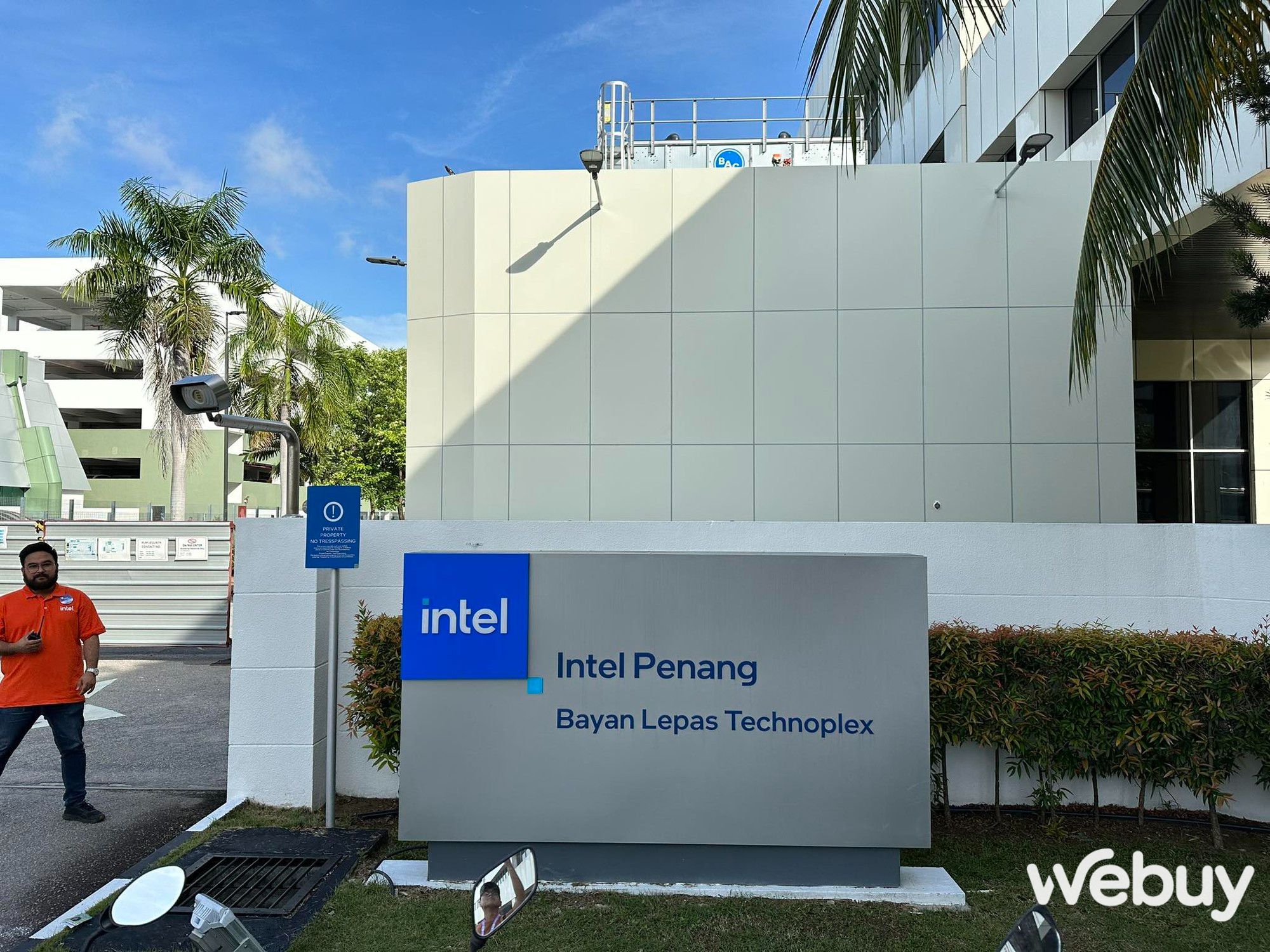 Xây nhà máy đóng gói chip 3D lớn nhất ở ngoài nước Mỹ, Intel đang toan tính điều gì? - Ảnh 1.