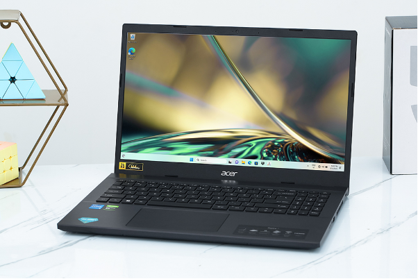 Mua laptop Acer giảm 3 lần giá, trúng xe máy tại Thế Giới Di Động - Ảnh 1.