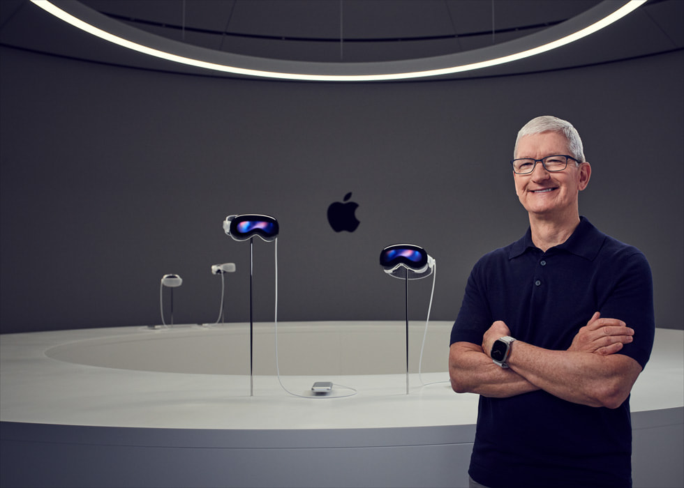 Tuyên bố dùng kính Apple Vision Pro mỗi ngày, CEO Tim Cook bị người dùng nghi &quot;chém gió&quot; vì không làm một điều sau - Ảnh 2.
