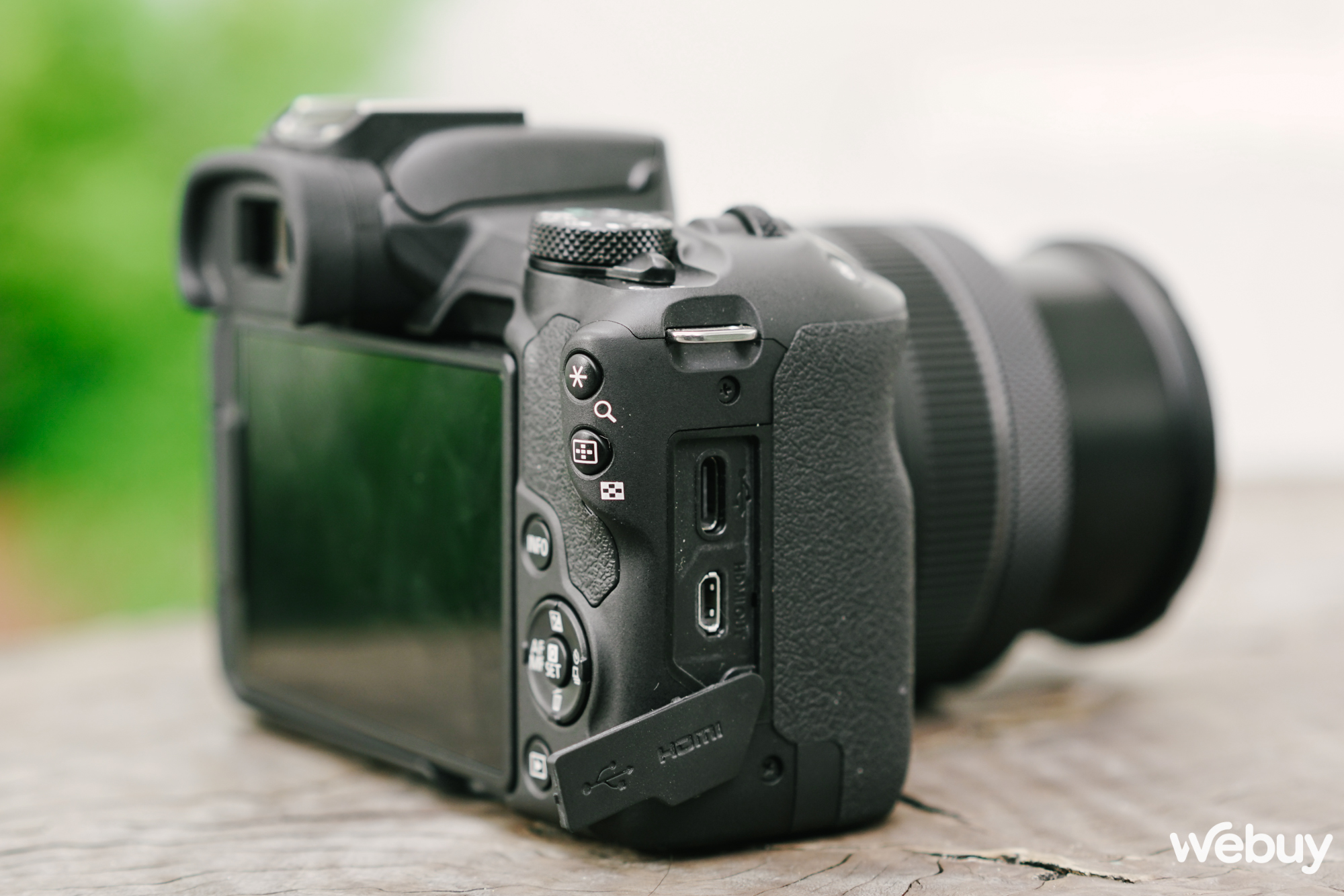 Trên tay máy ảnh Canon R50: Nhỏ gọn và thân thiện với người mới học chụp - Ảnh 5.