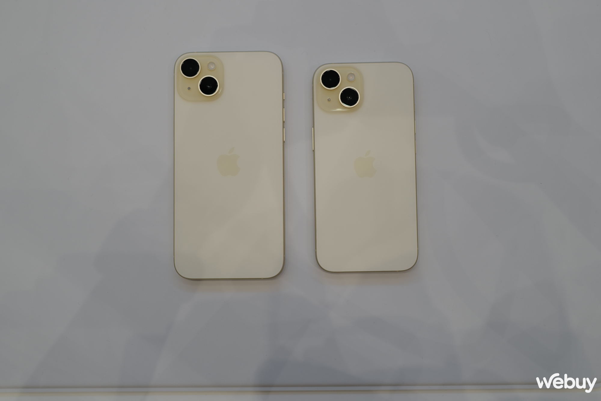 Vẻ đẹp thực tế của iPhone 15 và iPhone 15 Plus: Trải nghiệm Dynamic Island tuyệt đỉnh với 5 màu sắc mới