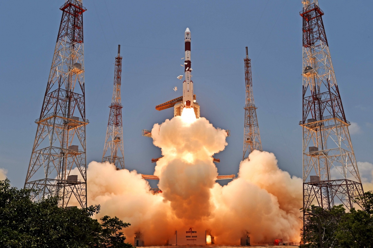 Ấn Độ phóng thành công tàu thăm dò Mặt Trời - Ảnh 1.