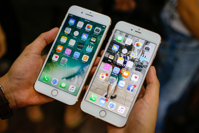 Nhìn lại tất cả thế hệ iPhone: Apple đã thay đổi qua từng năm như thế nào? - Ảnh 9.