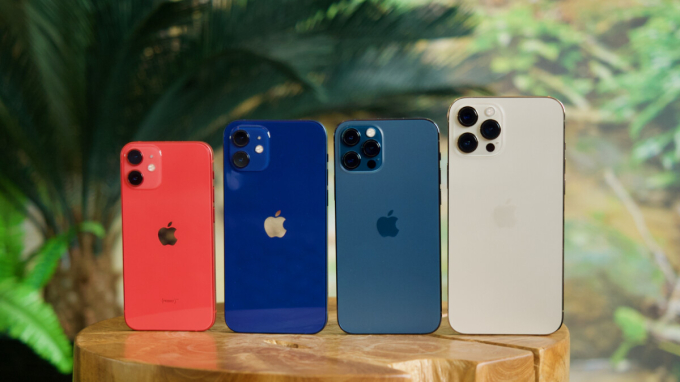 Nhìn lại tất cả thế hệ iPhone: Apple đã thay đổi qua từng năm như thế nào? - Ảnh 18.