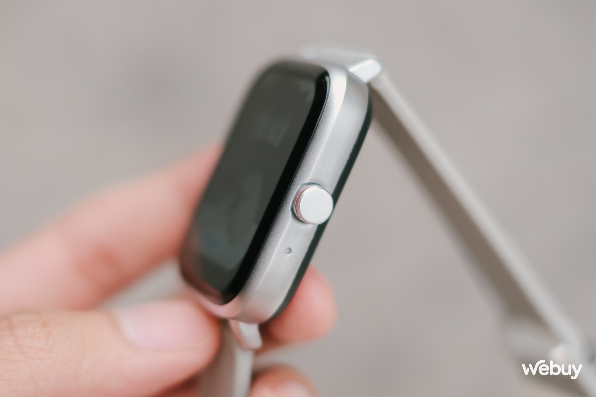Smartwatch chính hãng giá 490.000 đồng: Thiết kế giống Apple Watch, khung viền nhôm, có loa/mic thoại, pin 7 ngày - Ảnh 6.