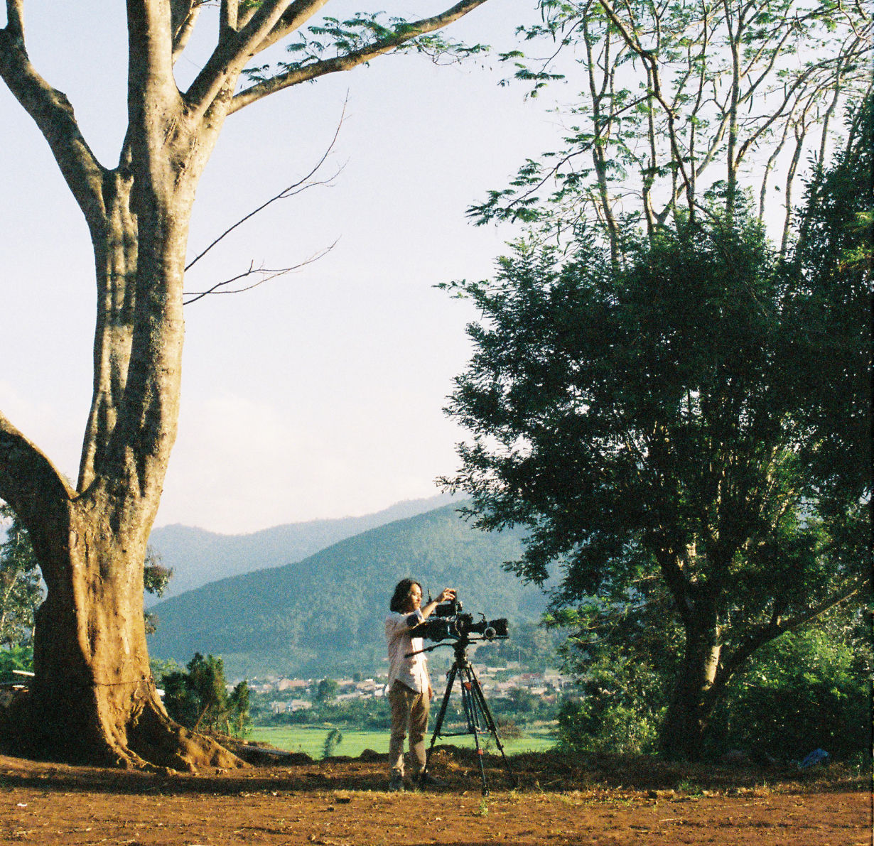 Phạm Thiên Ân - Chàng trai làm video cưới phá "vỏ kén" thành đạo diễn Việt Nam đoạt giải Cannes- Ảnh 1.