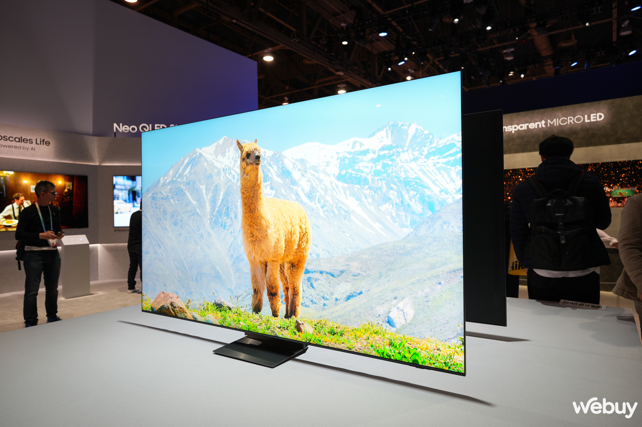 Cận cảnh loạt TV Samsung mới tại CES 2024: Thiết kế ấn tượng, hình âm đẳng cấp, đặc biệt choáng ngợp với mẫu MICRO LED trong suốt- Ảnh 8.