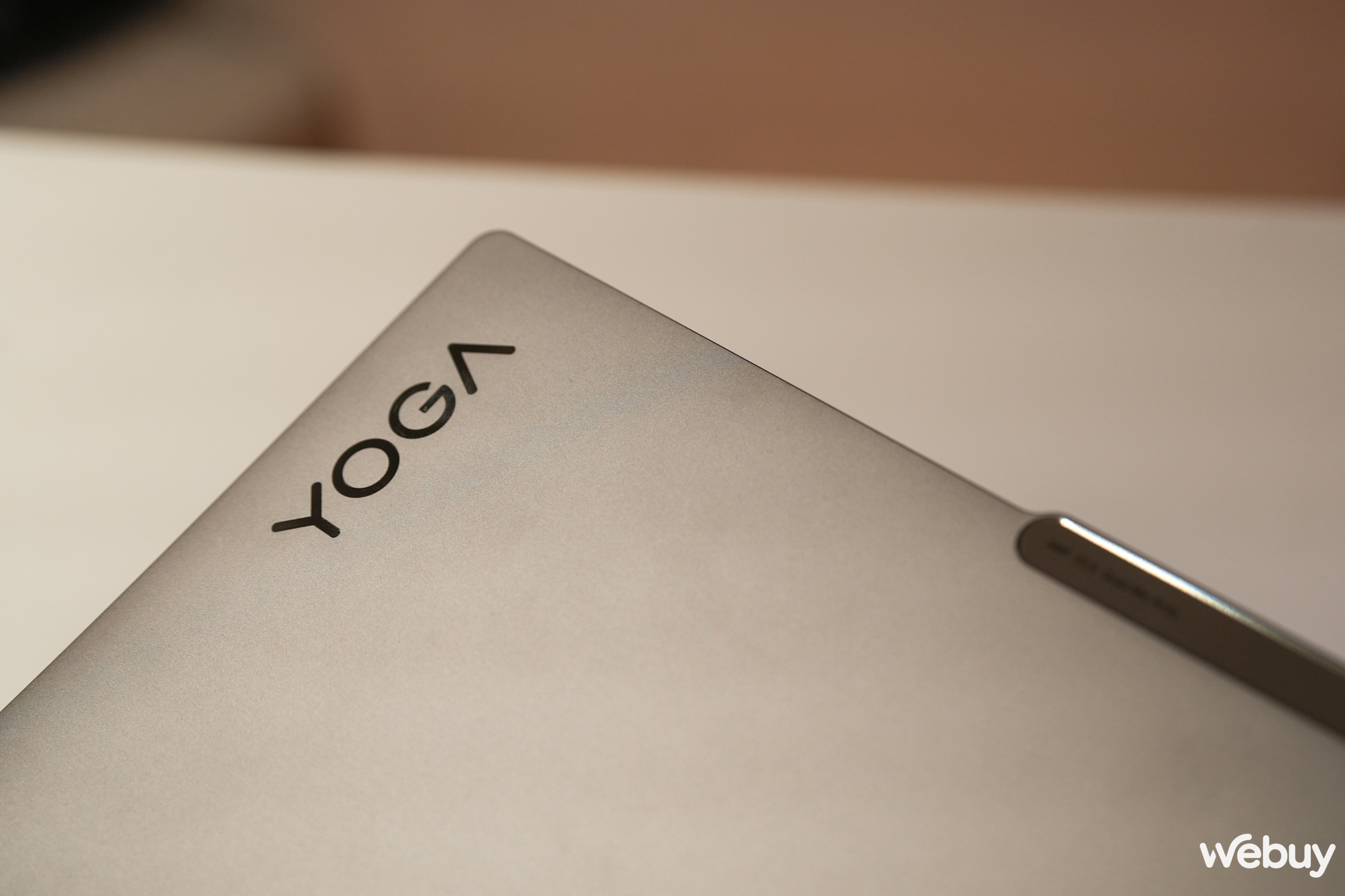 Đây là laptop 2 màn hình Lenovo Yoga Book 9i: Mở ra hàng loạt cách sử dụng độc đáo- Ảnh 12.