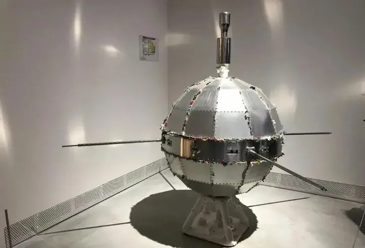 Cư dân bí ẩn trong không gian: PRC 1, vệ tinh được thiết kế chỉ để tồn ...