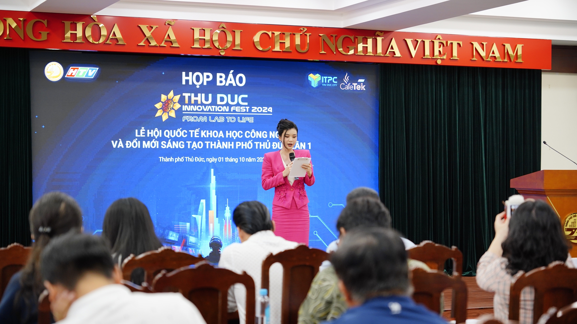 Lễ hội quốc tế Khoa học Công nghệ và Đổi mới sáng tạo thành phố Thủ Đức lần đầu tiên được tổ chức: Mang trải nghiệm công nghệ đột phá đến gần hơn với nhân dân- Ảnh 2.