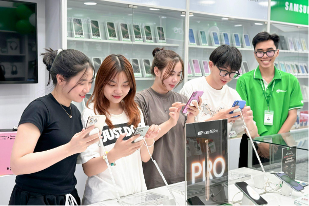Nên mua iPhone 16 Pro Max hay iPhone 16 Pro là đã quá đủ?- Ảnh 3. Nên mua iPhone 16 Pro Max hay iPhone 16 Pro là đã quá đủ?- Ảnh 3.