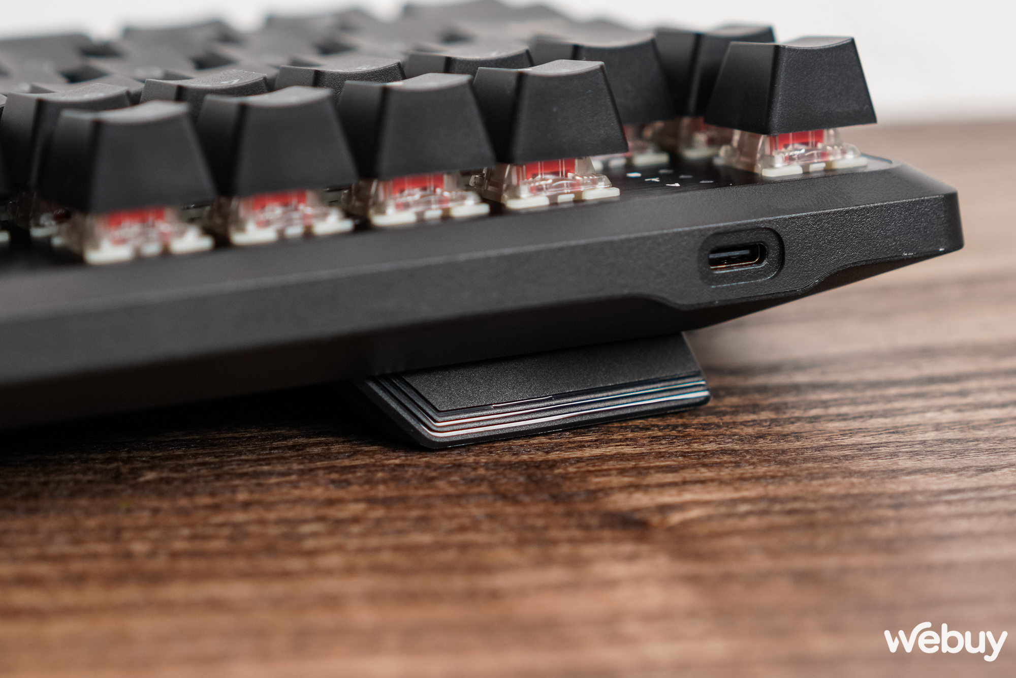 Trải nghiệm bàn phím cơ Corsair K70 Core TKL: Đơn giản mà hiệu quả- Ảnh 7.