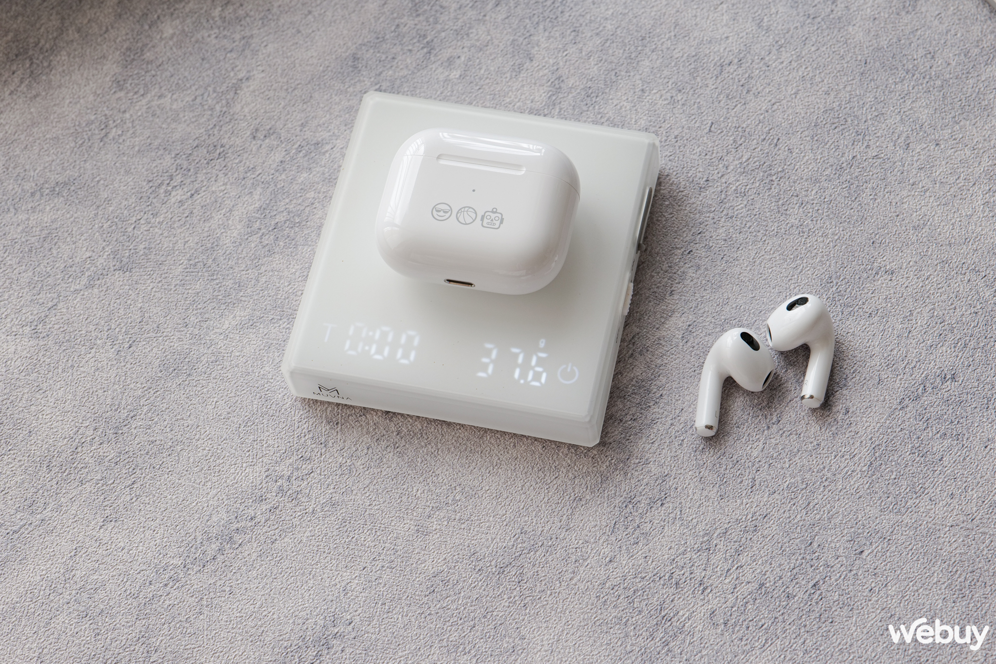 Trên tay AirPods 4 chính hãng: Hai phiên bản, thiết kế gọn nhẹ hơn, chống ồn ổn dù chưa bằng được AirPods Pro, giá từ 3,49 triệu đồng- Ảnh 6.