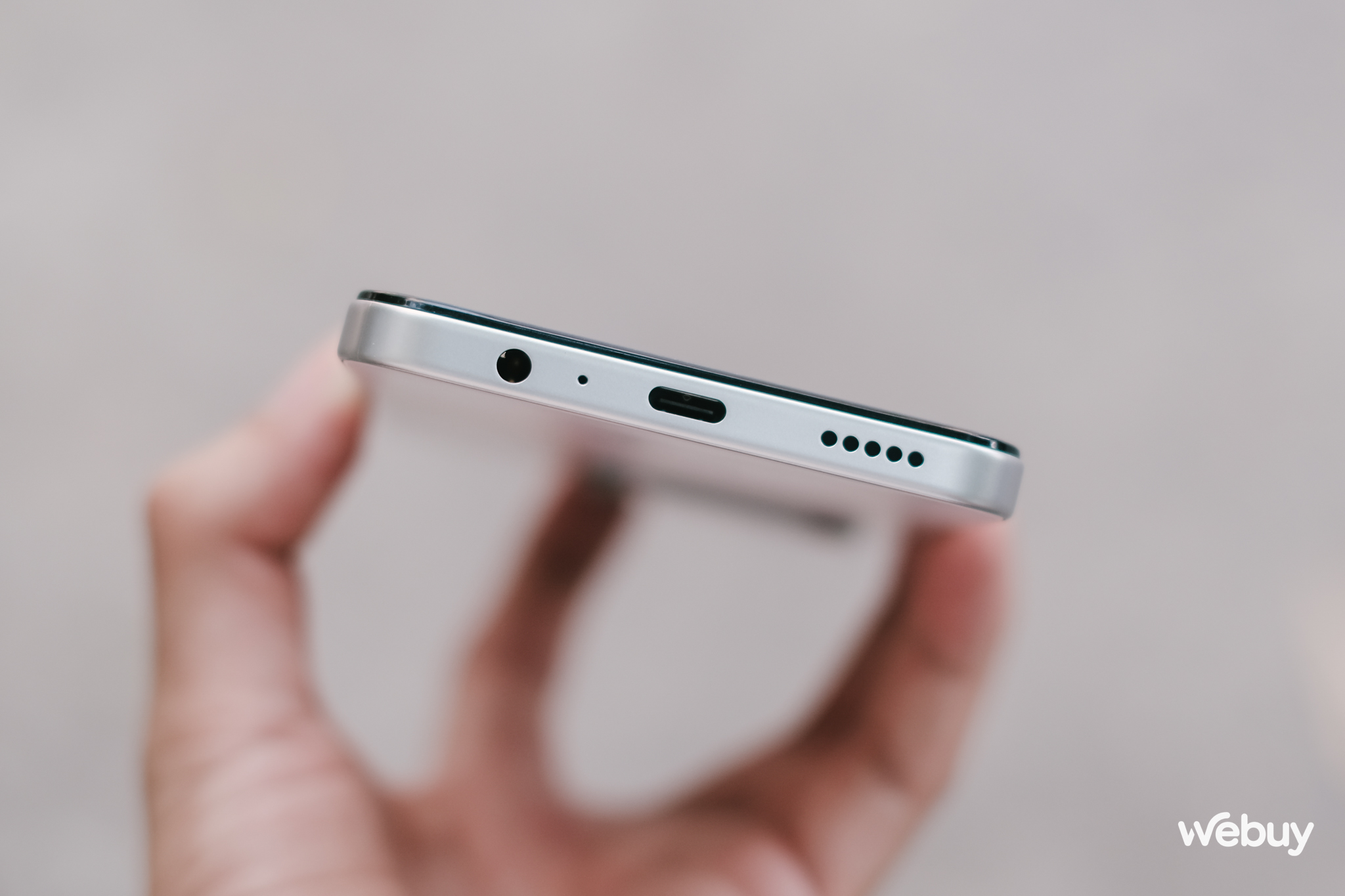 Trên tay smartphone chính hãng giá dưới 5 triệu đồng đáng mua: Camera 108MP, pin 6.000mAh mà lại còn được tặng cả vòng đeo tay thông minh- Ảnh 10. Trên tay smartphone chính hãng giá dưới 5 triệu đồng đáng mua: Camera 108MP, pin 6.000mAh mà lại còn được tặng cả vòng đeo tay thông minh- Ảnh 10.