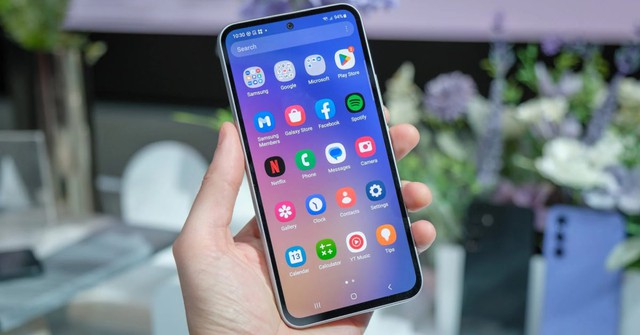 2 mẫu điện thoại Samsung vừa lên kệ Việt Nam: Màn Super AMOLED, camera giống S24, giá hơn 5 triệu- Ảnh 2.