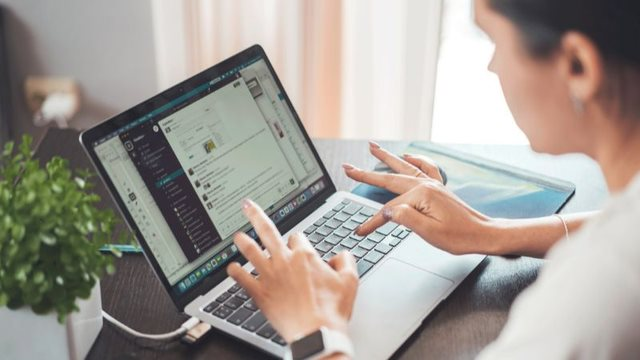 Phó chủ tịch Google tiết lộ một công việc đang cực "khát nhân lực", thu nhập đến 3,8 tỷ/năm, có thể làm việc online tại nhà và thậm chí không cần bằng đại học- Ảnh 1. Phó chủ tịch Google tiết lộ một công việc đang cực "khát nhân lực", thu nhập đến 3,8 tỷ/năm, có thể làm việc online tại nhà và thậm chí không cần bằng đại học- Ảnh 1.