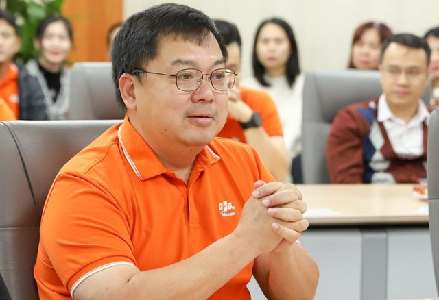 Luôn phát ngôn 'gây bão', vì sao ông Hoàng Nam Tiến rời FPT Telecom sang trường Đại học FPT?- Ảnh 1.