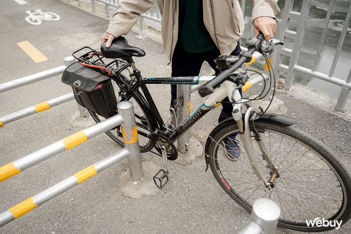 Mùng 3 tập thể dục 'tiêu bánh chưng': Trải nghiệm phố xe đạp đầu tiên tại Hà Nội- Ảnh 10.