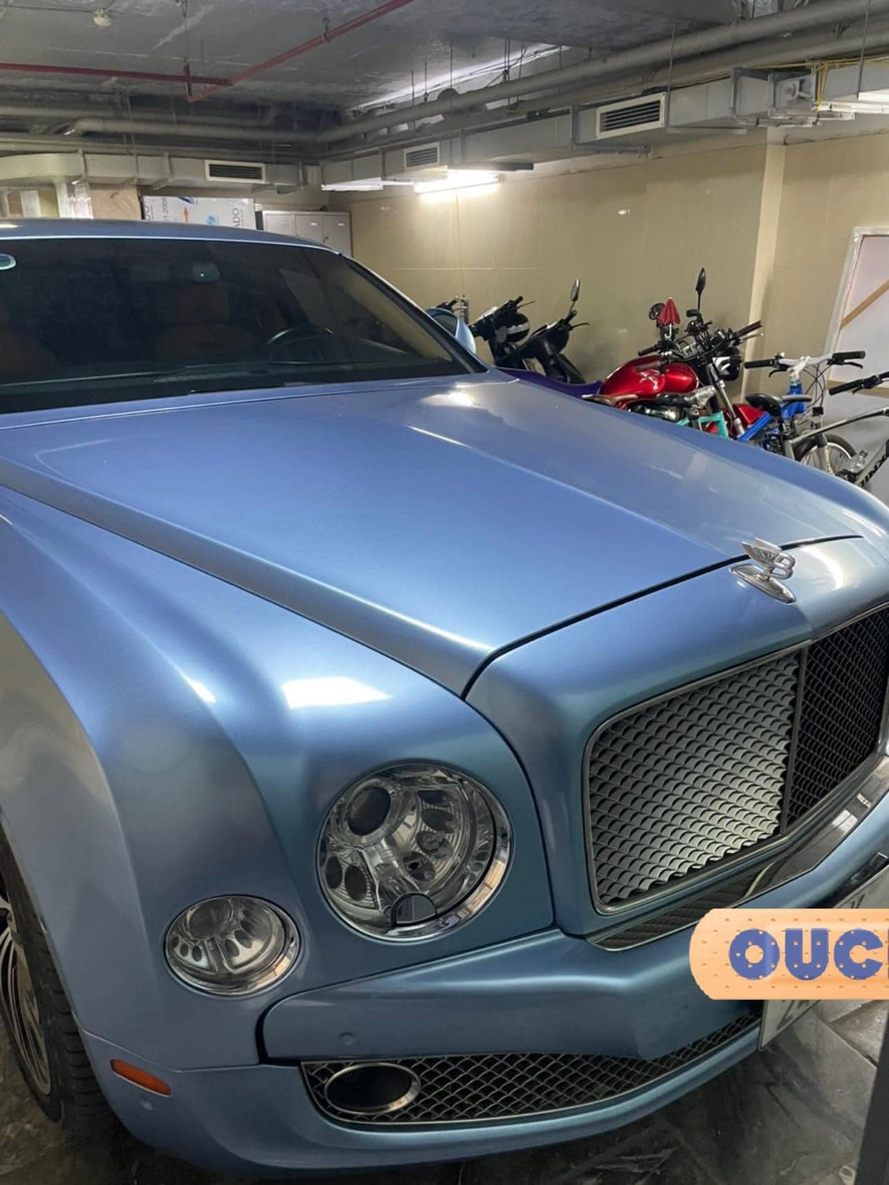 Có 5 tỷ muốn mua xe siêu sang ở Việt Nam, chiếc Bentley Mulsanne chạy hơn 81.000km này là một lựa chọn- Ảnh 1.