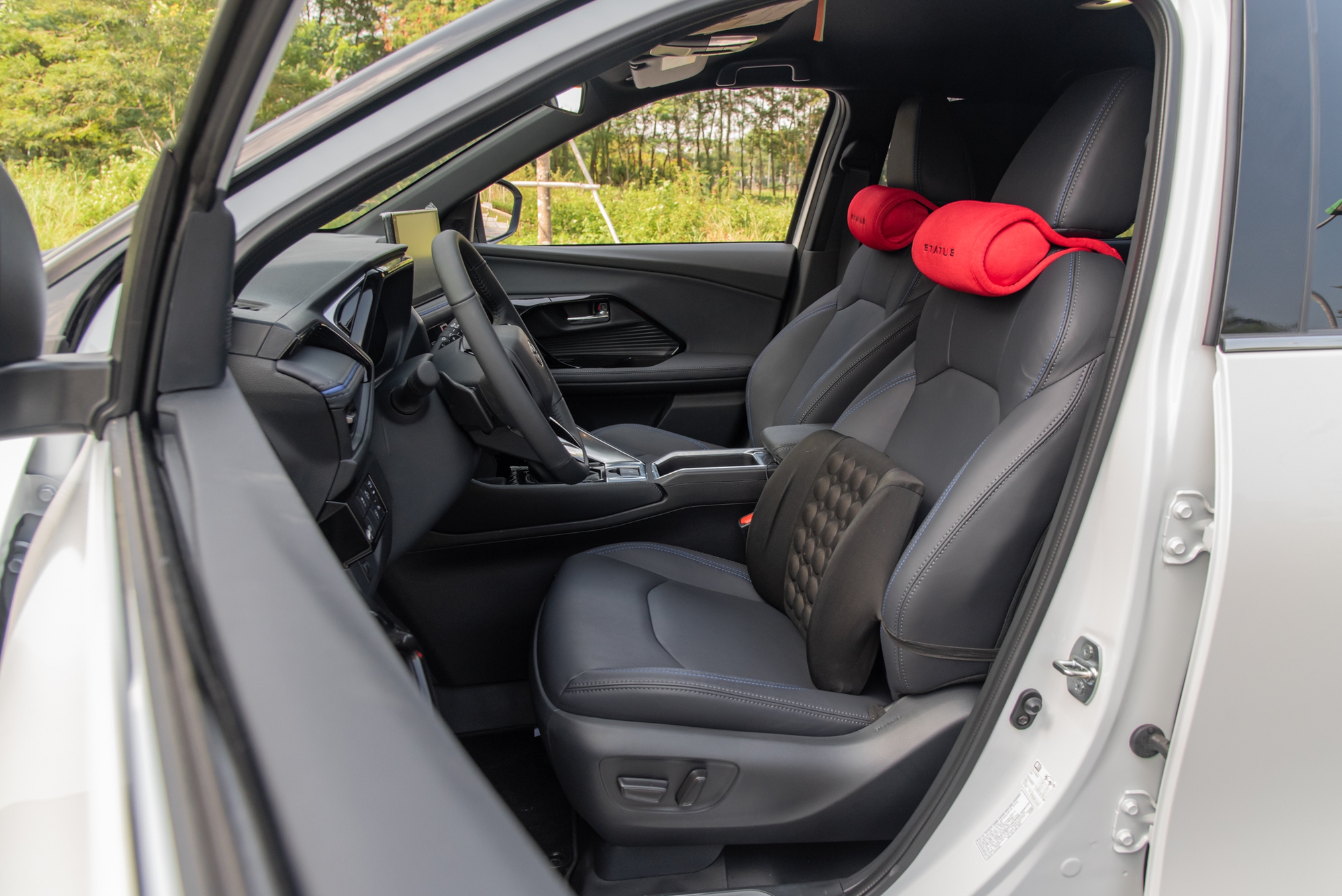 Fan công nghệ bán VinFast VF 8 mua Toyota Yaris Cross: ‘Cần xe nhỏ cho tiện dù còn vài điểm trừ nhưng được cái full an toàn’- Ảnh 12.