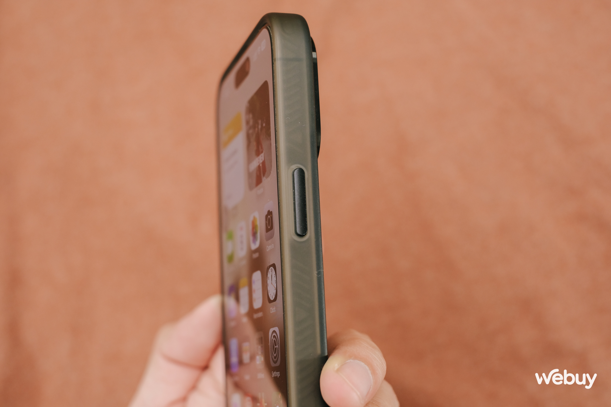 Ốp lưng độc lạ cho iPhone 15 Pro Max: Thiết kế "tương lai", có MagSafe và tản nhiệt, giá chỉ từ 600.000 đồng- Ảnh 9.
