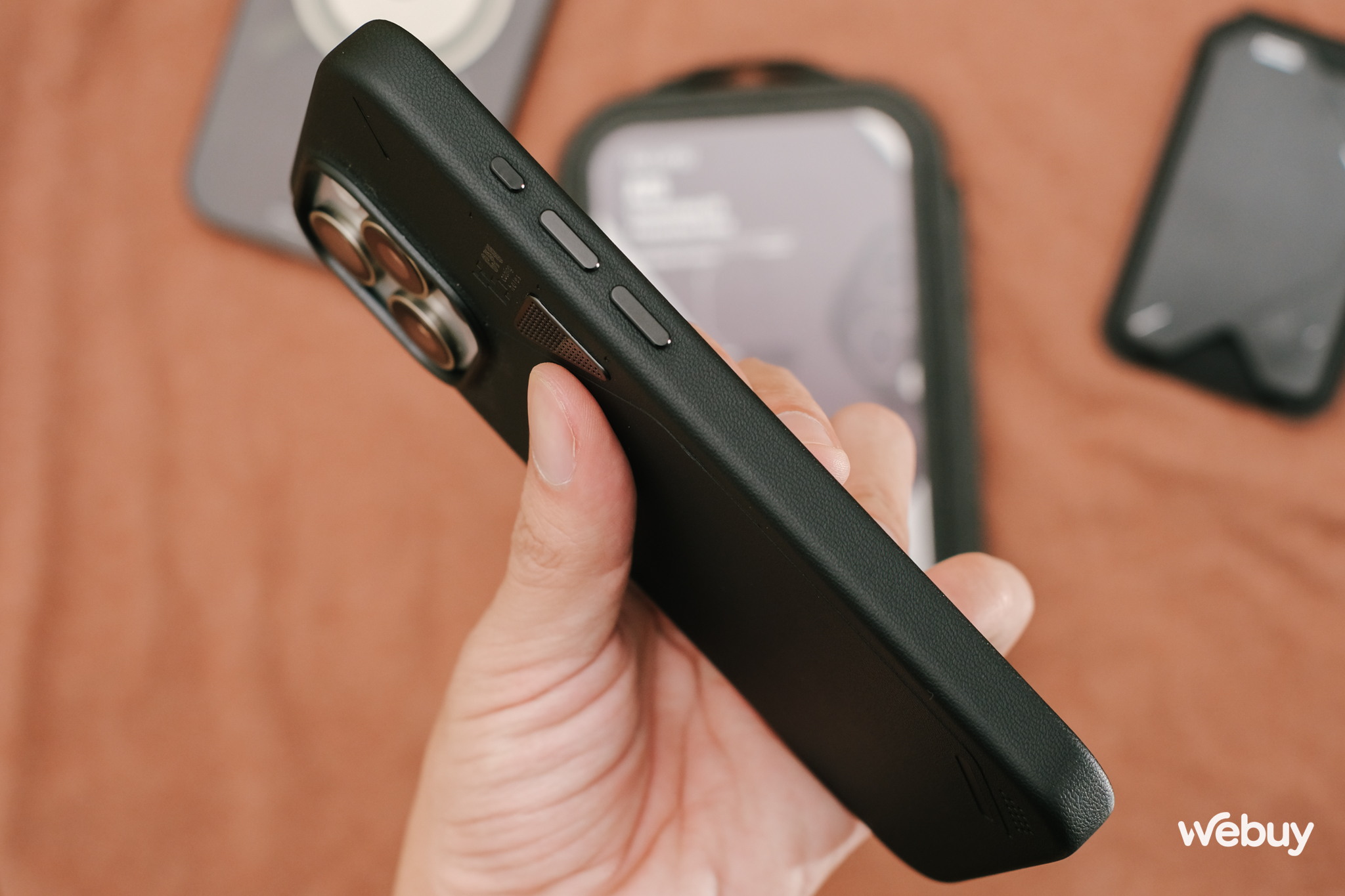 Ốp lưng độc lạ cho iPhone 15 Pro Max: Thiết kế "tương lai", có MagSafe và tản nhiệt, giá chỉ từ 600.000 đồng- Ảnh 19.