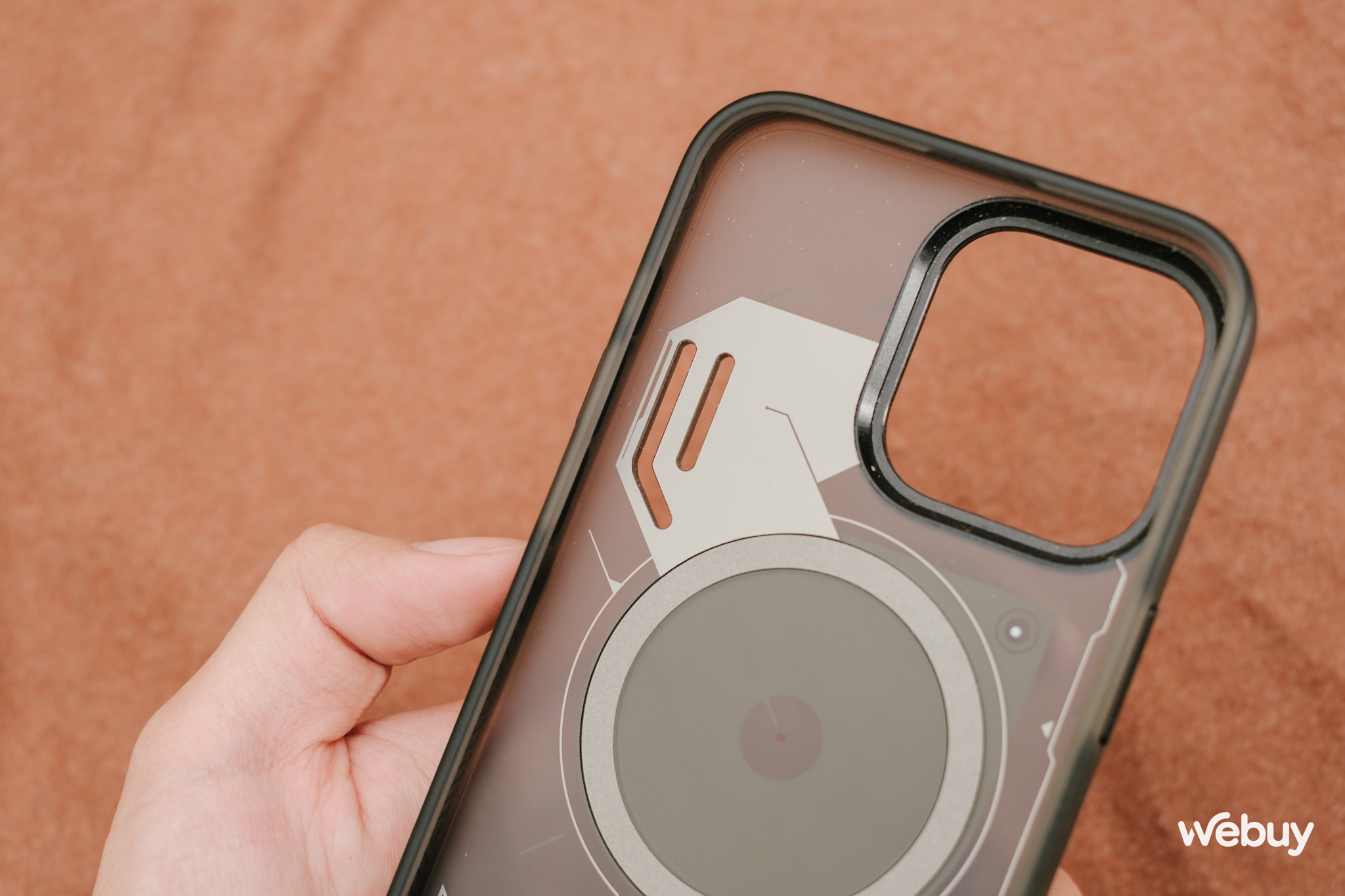 Ốp lưng độc lạ cho iPhone 15 Pro Max: Thiết kế "tương lai", có MagSafe và tản nhiệt, giá chỉ từ 600.000 đồng- Ảnh 5.