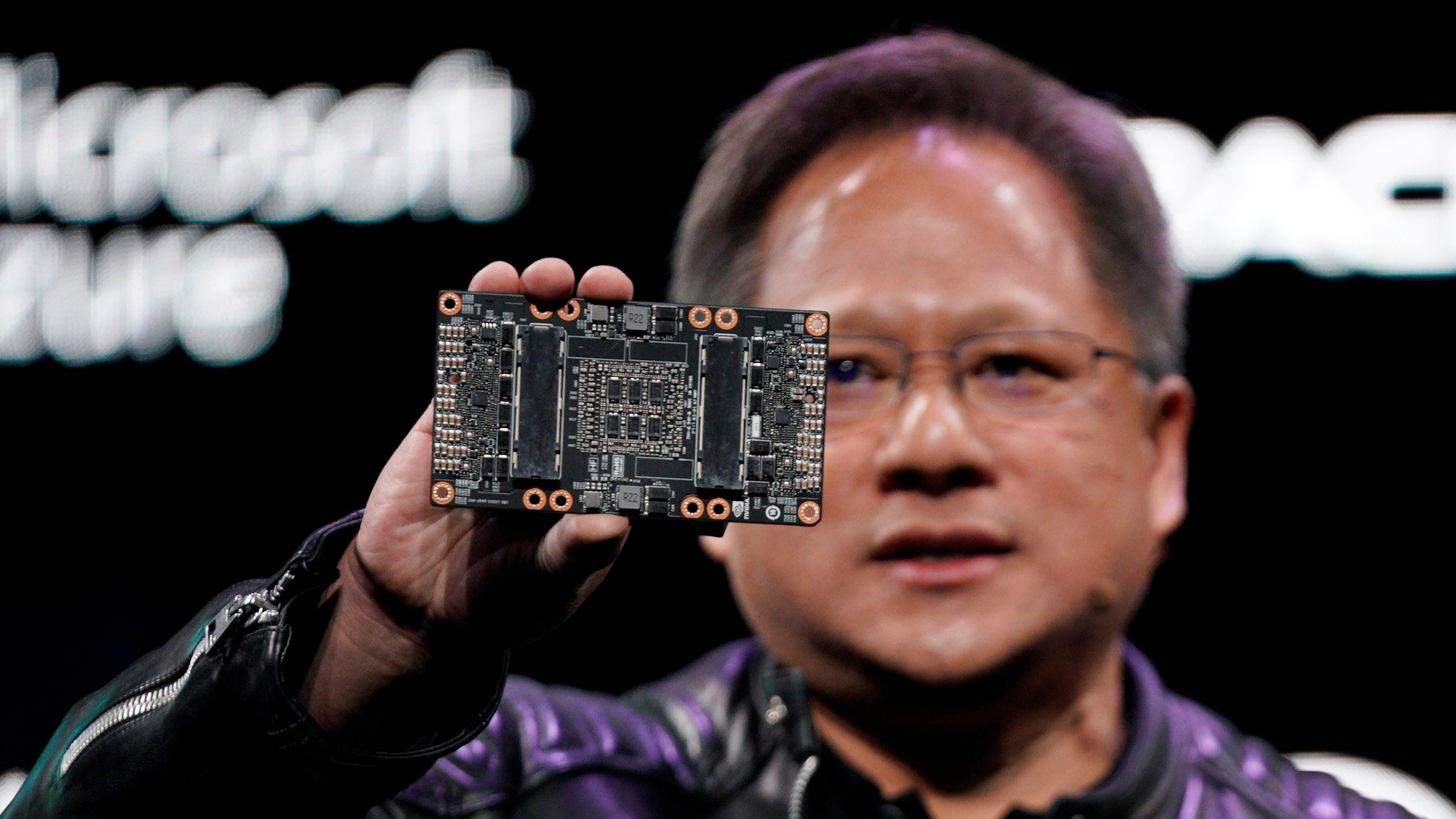 CEO NVIDIA: Dù được phát miễn phí, chip AI của các đối thủ cũng không cạnh tranh nổi GPU của NVIDIA- Ảnh 1.