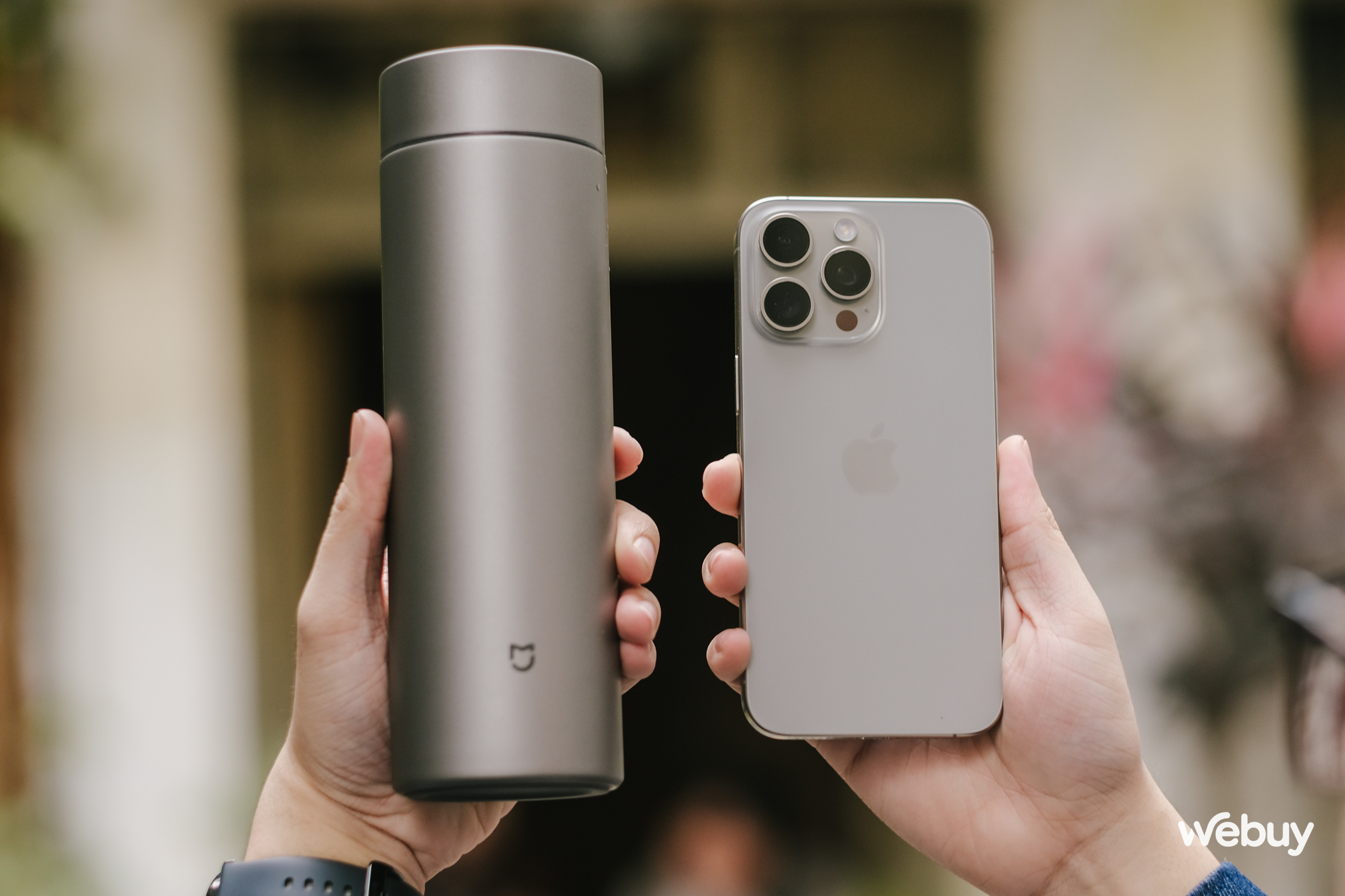 Trên tay bình giữ nhiệt Xiaomi giá chỉ hơn 600K: Dùng chất liệu siêu nhẹ và cao cấp giống iPhone 15 Pro Max, dung tích 480ml- Ảnh 13.