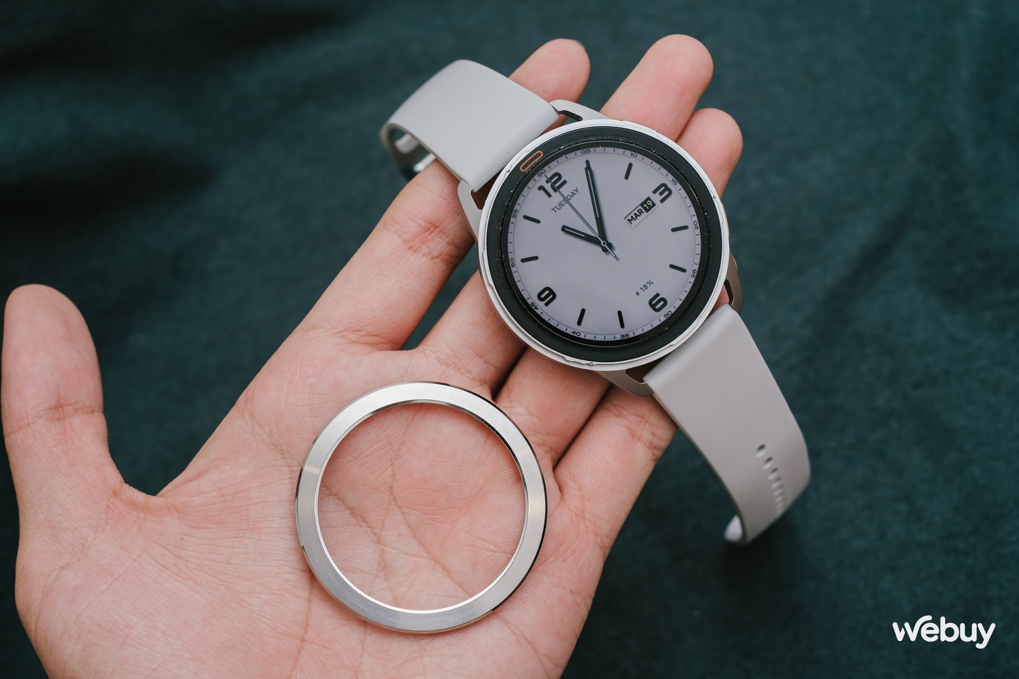 Smartwatch Xiaomi giá chỉ hơn 3 triệu: Thiết kế vòng bezel độc đáo, màn hình siêu mượt, pin 15 ngày nhưng dùng iPhone thì phải lưu ý một điều- Ảnh 5.