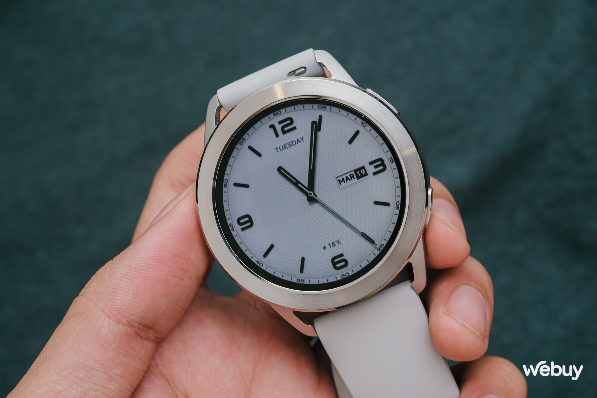 Smartwatch Xiaomi giá chỉ hơn 3 triệu: Thiết kế vòng bezel độc đáo, màn hình siêu mượt, pin 15 ngày nhưng dùng iPhone thì phải lưu ý một điều- Ảnh 4.