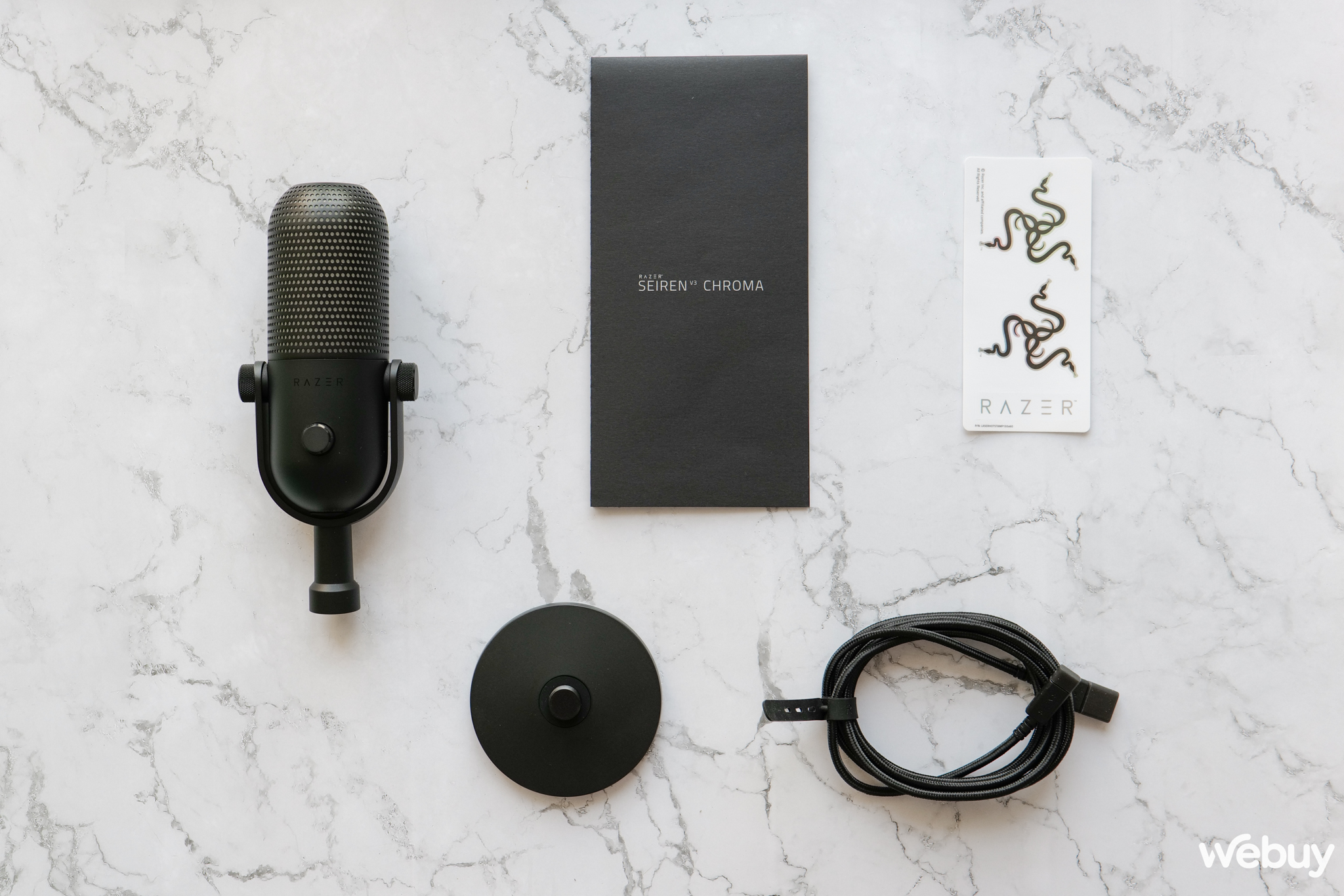 'Đập hộp' bộ đôi tai nghe Razer BlackShark V2 Hyperspeed và microphone Razer Seiren V3 Chroma- Ảnh 13.