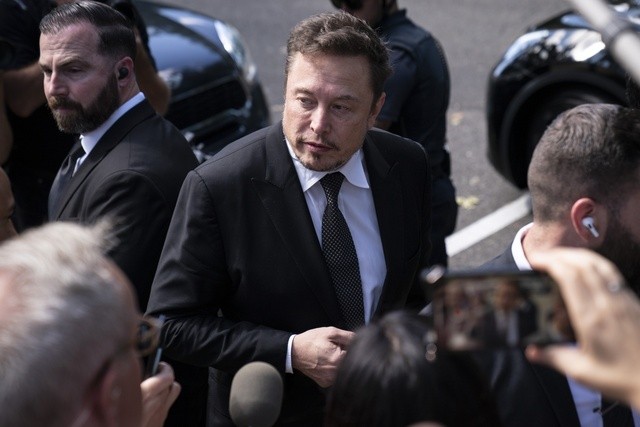 Elon Musk thất bại ‘toàn tập’ với X: Hơn 1 năm chưa thể lôi kéo người làm nội dung, nền tảng chi trả hoa hồng không nhất quán, thua xa YouTube, TikTok- Ảnh 1.